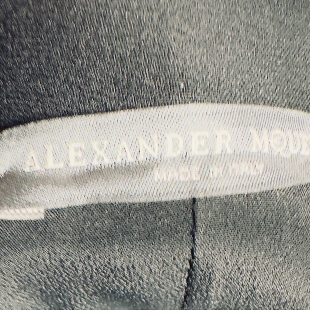 Alexander, McQueen‘s sleeveless double breasted tuxedo dress EUC - Picture 7 of 11